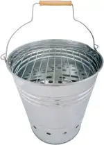 Esschert Design BBQ Eimer, Grilleimer, Grillkübel, Feuerkübel mit Griff, Holzelement am Griff, 34 cm hoch, Ø 30,5 cm