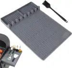 Silikon Grillmatte Ablagematte für Grillzubehör, Rutschfeste Gasgrill Seitentische Matte, Spachtelmatte mit Ölpinsel, für Gewürze, Grillwerkzeuge, Hitzebeständig, Leicht zu Reinigen (Grau)