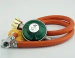 Druckminderer Set Gasregler mit Sicherheits-Sticker Gasdruckregler im Set mit Schlauch in verschi...